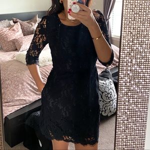 BACKLESS LACE DRESS